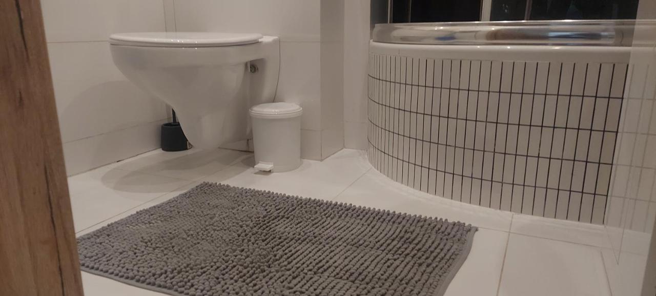 Apartament Prima 2 Appartement Rzeszów Buitenkant foto